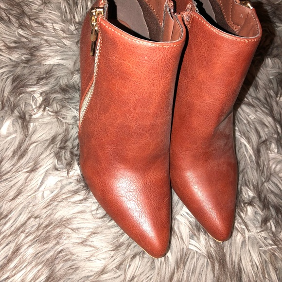 Heels - Picture 3 of 6